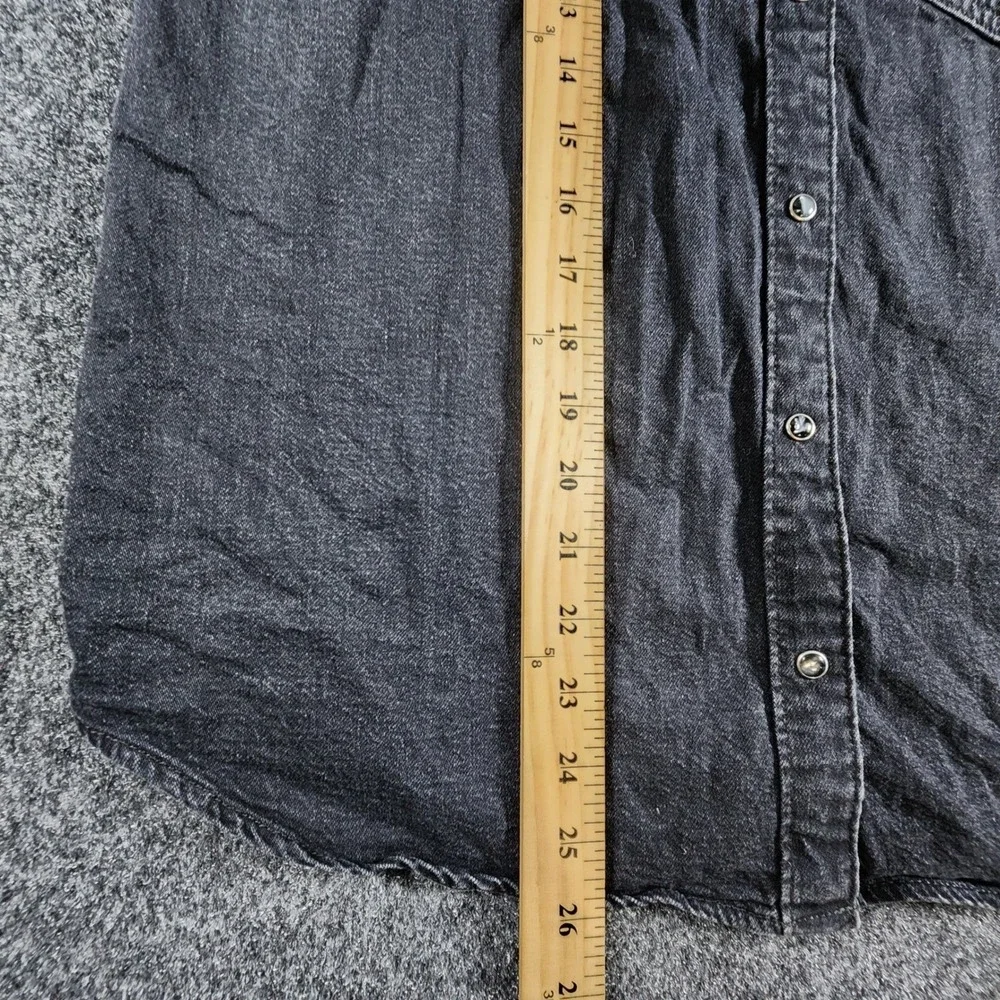 Levi's Western Shirt Mens Small Black Denim‎ Pearl Snap Two Tone Faded Cowboy